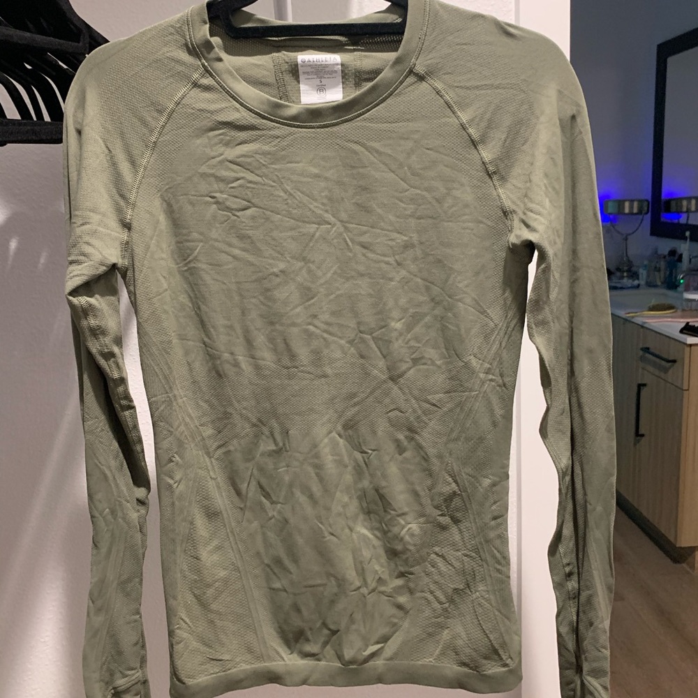 Long Sleeve Athleta Momentum Top Size S